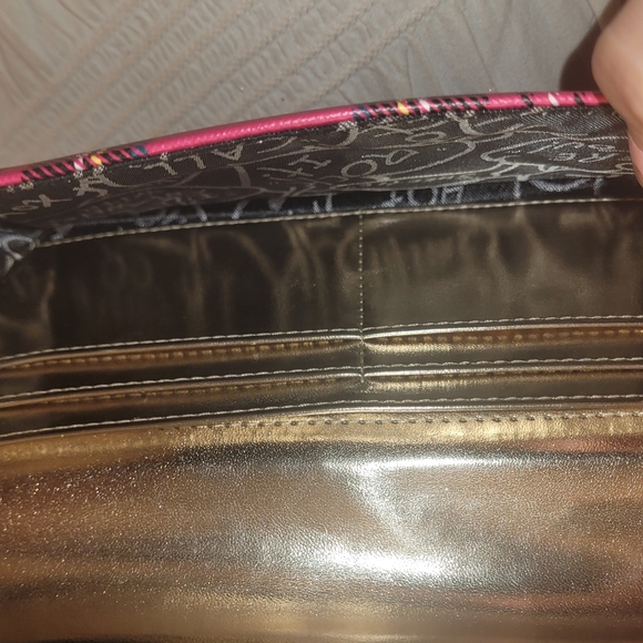 Cute Betsey Johnson wallet - Picture 11 of 14